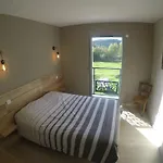 Gîte, Au Calme, Avec Vue Imprenable Sur La Nature Environnante Deycimont