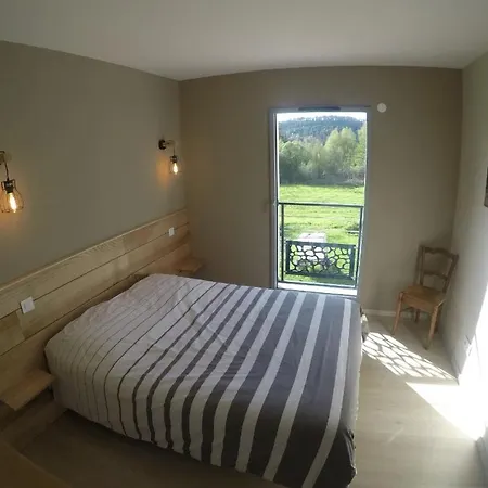 Gite, Au Calme, Avec Vue Imprenable Sur La Nature Environnante Deycimont