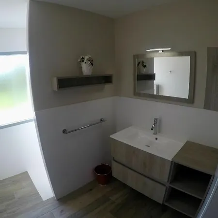 Gite, Au Calme, Avec Vue Imprenable Sur La Nature Environnante Apartment