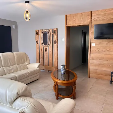 Gite, Au Calme, Avec Vue Imprenable Sur La Nature Environnante Appartement *