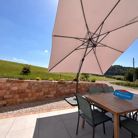 Appartement Gite, Au Calme, Avec Vue Imprenable Sur La Nature Environnante *