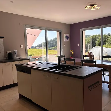 Gite, Au Calme, Avec Vue Imprenable Sur La Nature Environnante *